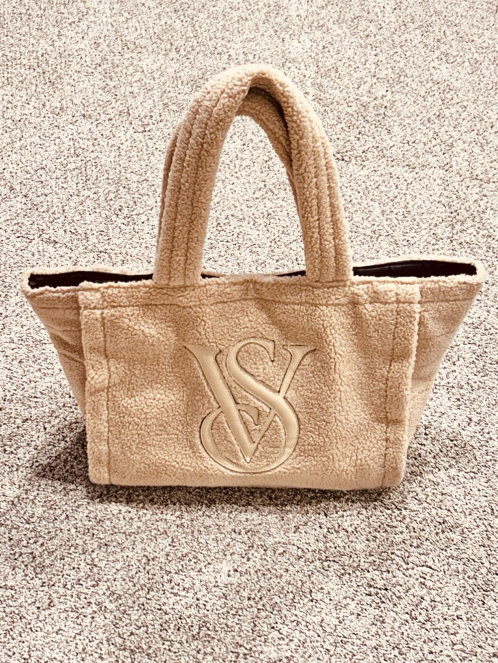 Victoria's Secret Beige Sherpa Plush Tote Bag Magnet Snap Closure 20”x12”x7”